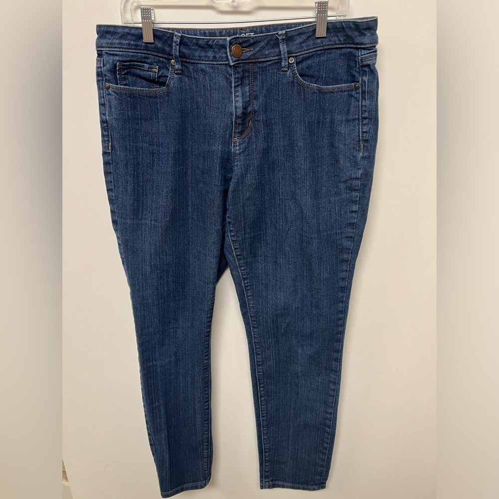 LOFT CURVY SKINNY JEANS. SIZE 12. MEDIUM BLUE - Picture 4 of 5